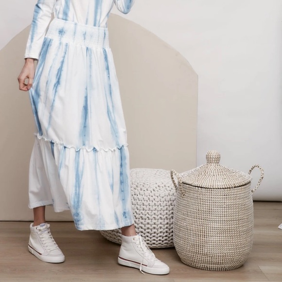 NWT Blue and white tie dye 3x stretchy tiered maxi skirt Elastic waist - Picture 2 of 7